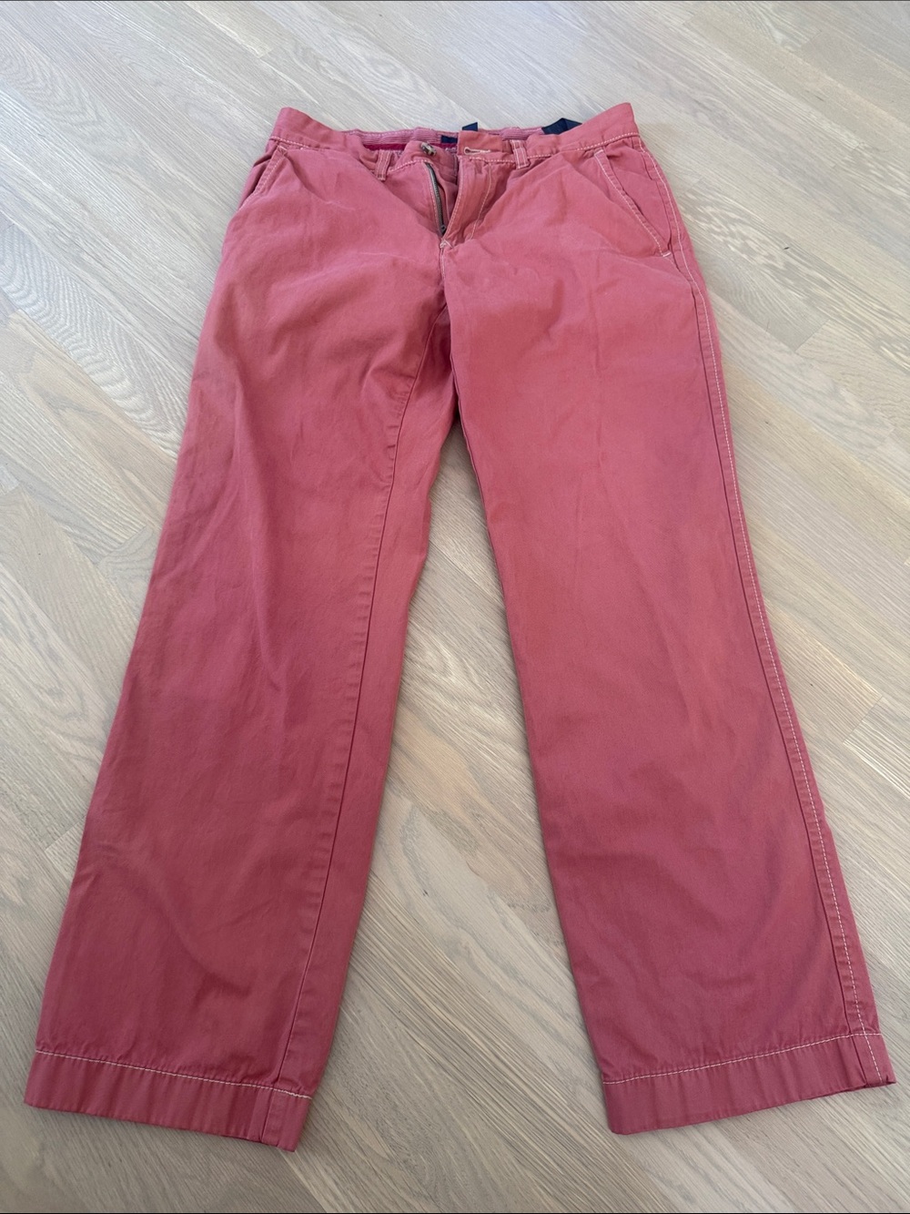 Men's Classic Tommy Hilfiger Chino Pants in Dusty Red 30x30 NWOT